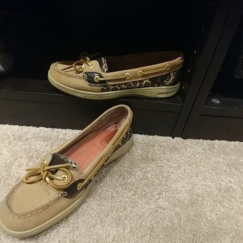 Leopard Sperry